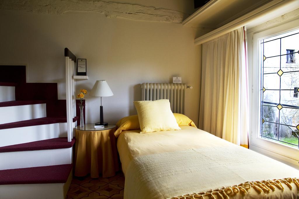 Hotel Posada Santa Maria La Real Aguilar de Campóo Екстериор снимка