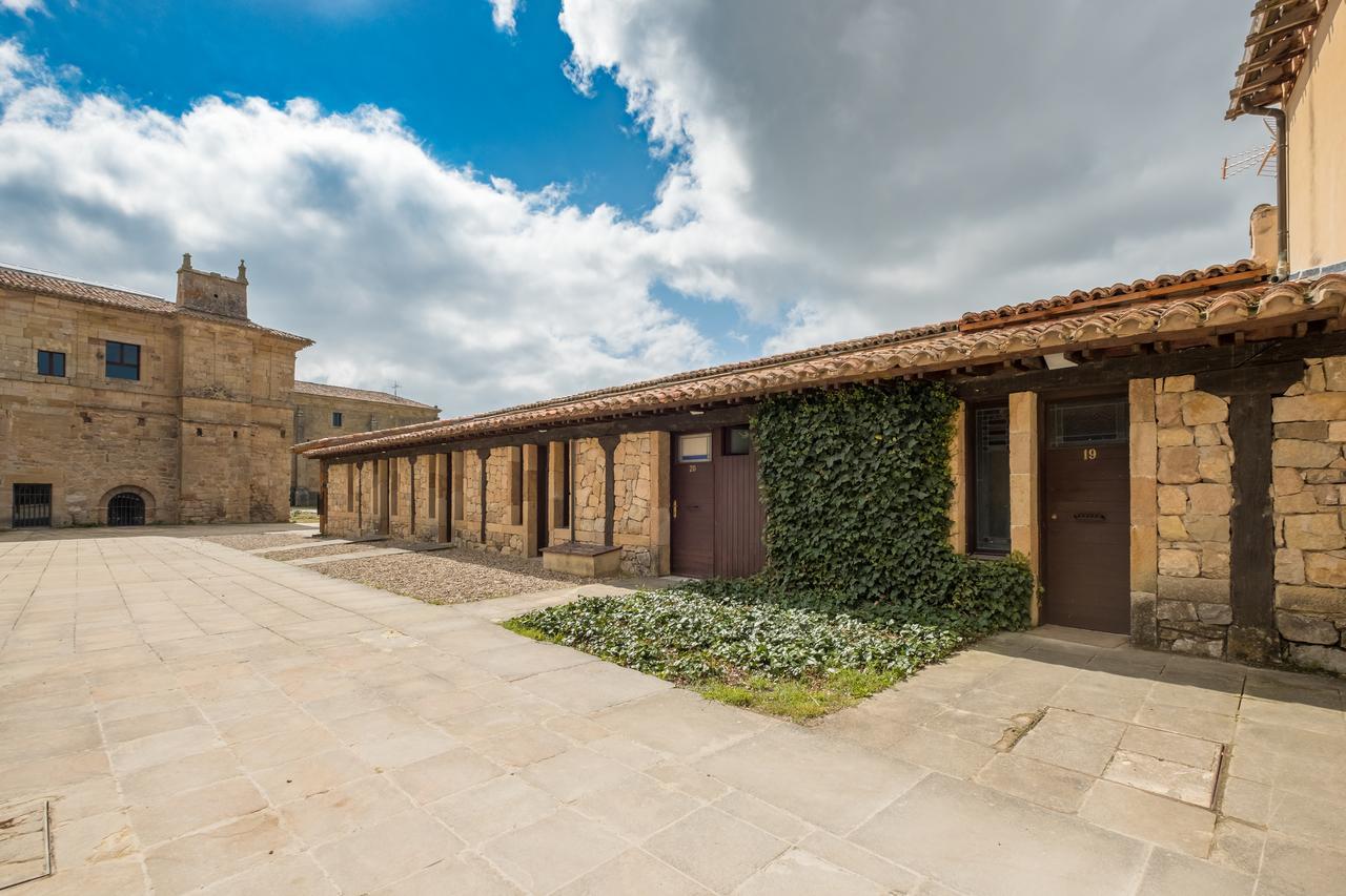 Hotel Posada Santa Maria La Real Aguilar de Campóo Екстериор снимка