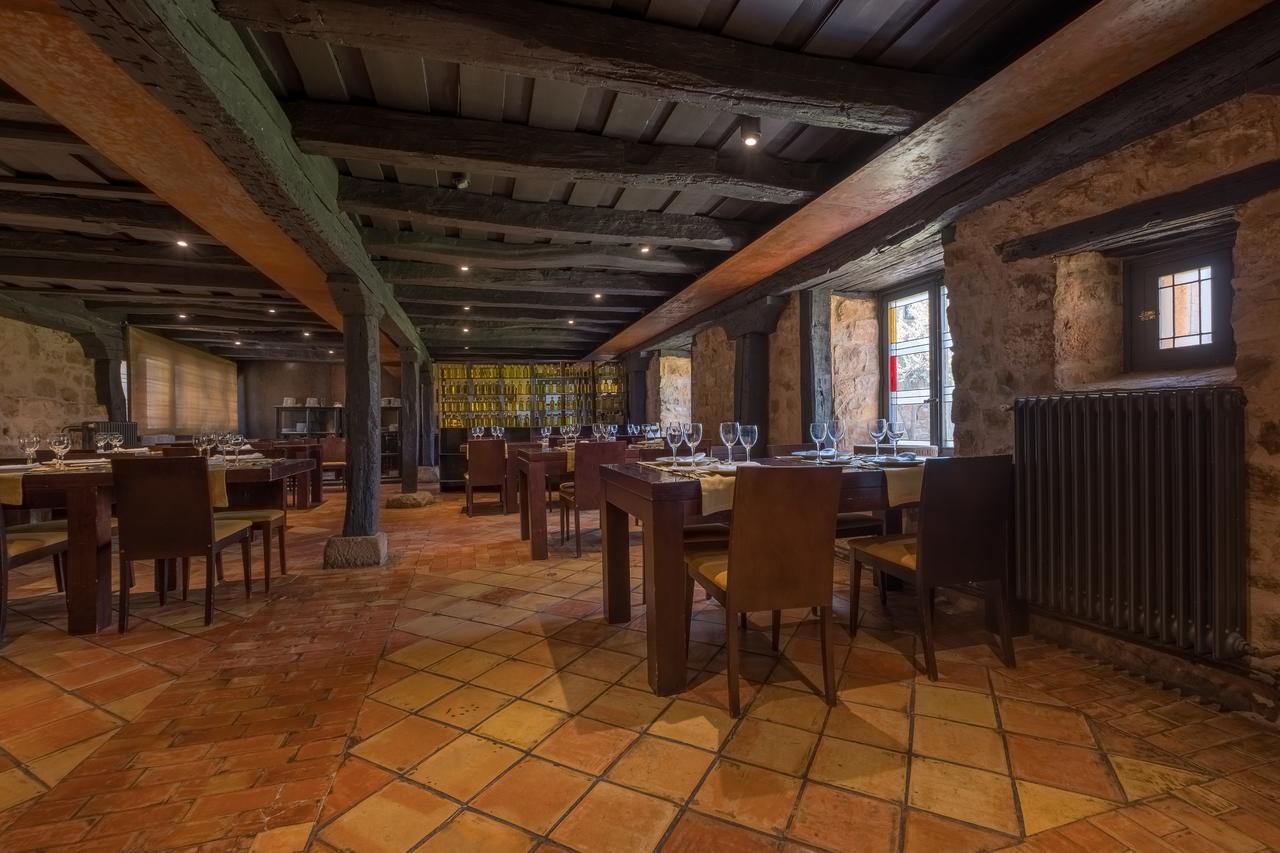 Hotel Posada Santa Maria La Real Aguilar de Campóo Екстериор снимка
