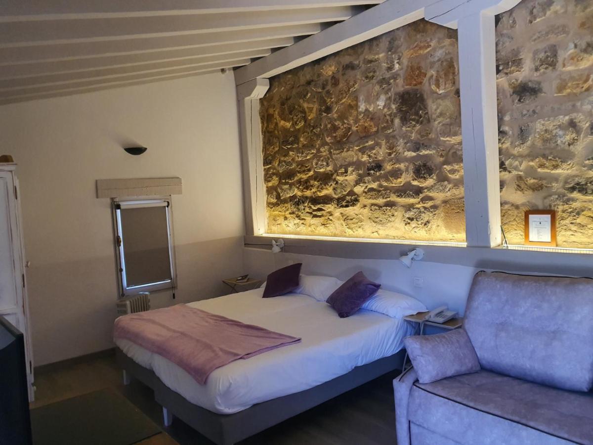 Hotel Posada Santa Maria La Real Aguilar de Campóo Екстериор снимка